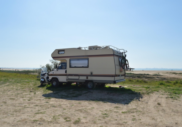 Caravan and motorhome fixed window glass repair in Tauranga